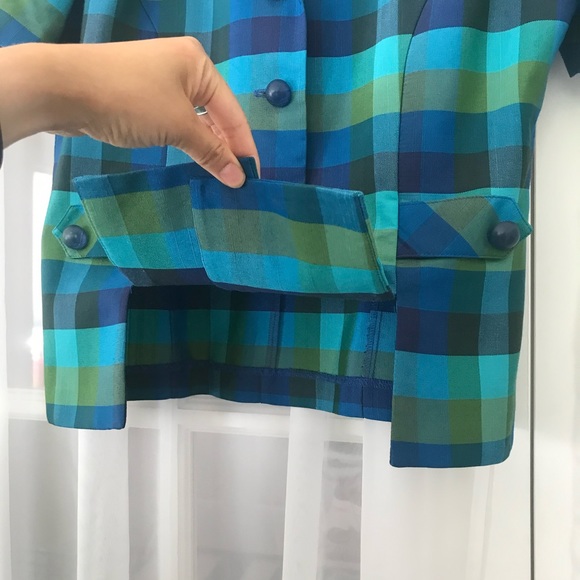 Sag Harbor Plaid Dome Button Down Top - Picture 5 of 10